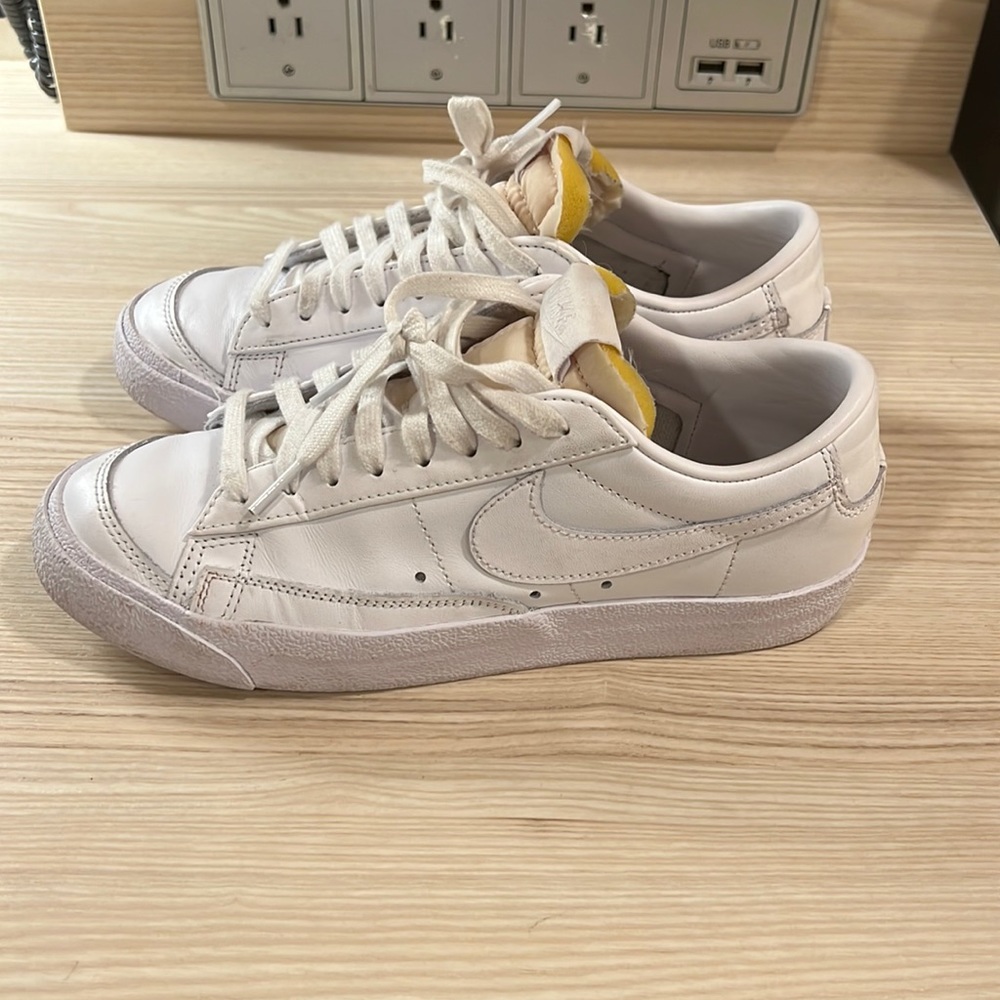 Nike Women’s Blazer 77 Low Top